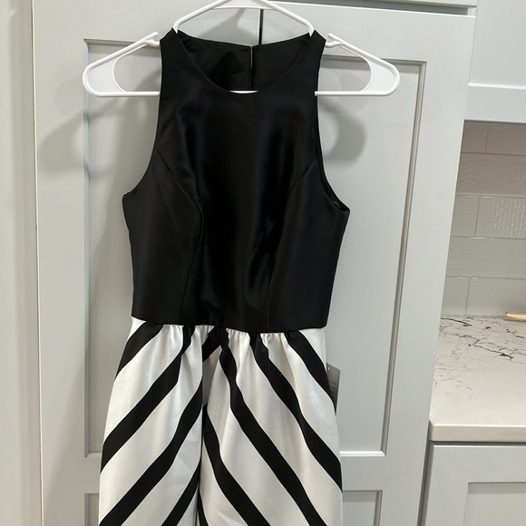 NWT Alfred Sung Formal Striped Skirt Satin Twill Pockets Sleeveless Maxi Dress - Picture 3 of 12